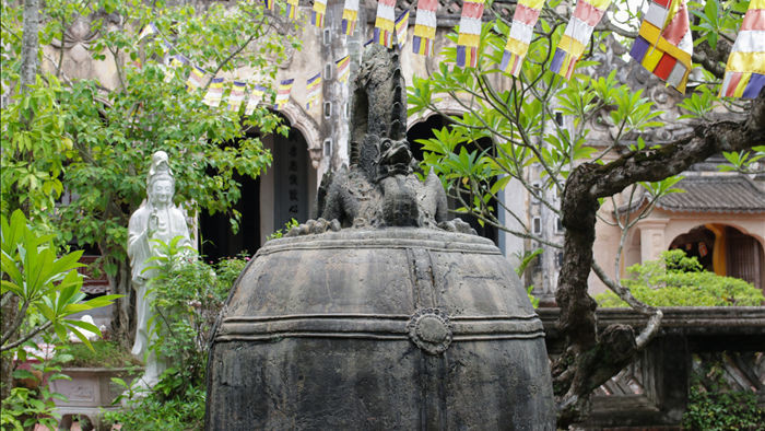 Quả chuông nặng 9 tấn, gần 100 năm chưa đánh một lần trong ngôi chùa thiêng - 6