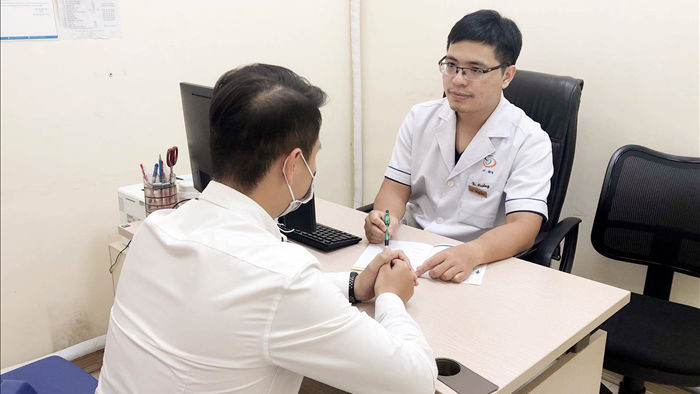 Bác sĩ nam khoa: Đàn ông Việt ngày càng “sợ” vợ trong phòng ngủ