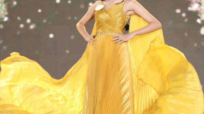 Thí sinh 'Hoa hậu Việt Nam 2020' lộng lẫy với trang phục dạ hội - 1