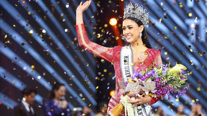 Nhan sắc ngọt ngào và gợi cảm của tân Hoa hậu Hoàn vũ Thái Lan - 8