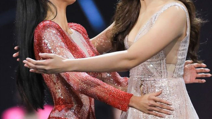 Nhan sắc ngọt ngào và gợi cảm của tân Hoa hậu Hoàn vũ Thái Lan - 17