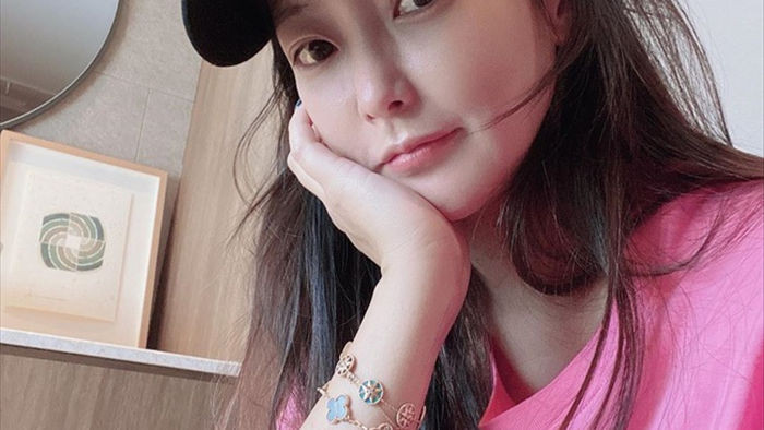 Ngưỡng mộ nhan sắc “không tuổi” của Kim Hee Sun ở tuổi 43 - 19