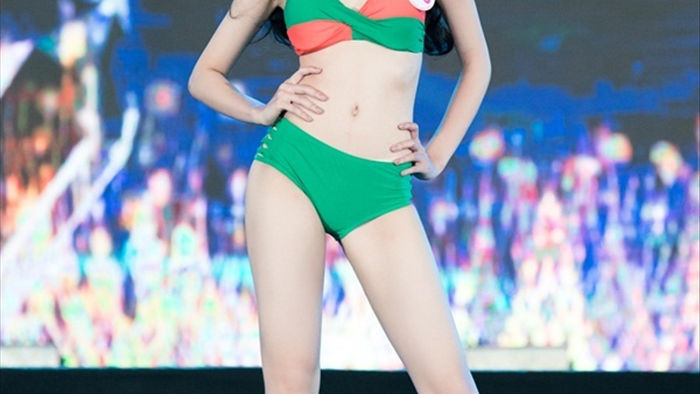 Top 40 nóng bỏng trình diễn bikini bán kết Hoa hậu Việt Nam 2020