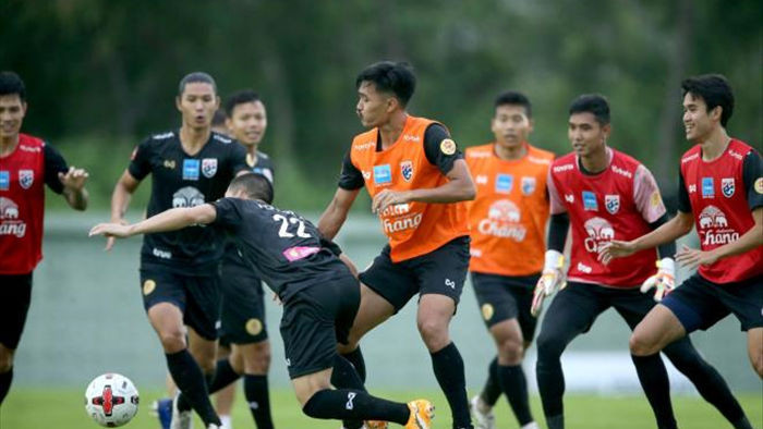 HLV Nishino tập trung tuyển Thái Lan 4 ngày, đá thua đội hạng Nhì rồi giải tán - 1