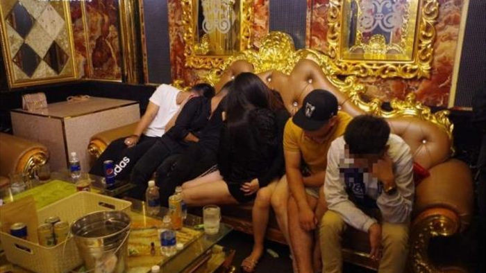 29 nam nữ 'thác loạn' ma tuý trong quán karaoke khi cả tỉnh gồng mình chống lũ - 1