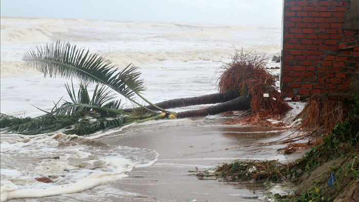 Sóng lớn uy hiếp bờ, resort trăm tỷ ở Hội An có nguy cơ bị nuốt chửng - 15