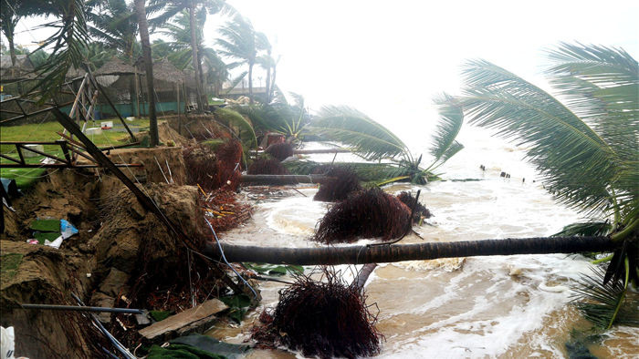 Sóng lớn uy hiếp bờ, resort trăm tỷ ở Hội An có nguy cơ bị nuốt chửng - 9