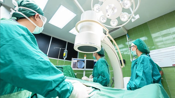 Bà lão 70 tuổi và sản phụ sau sinh có dấu hiệu rò rỉ chất bẩn từ âm đạo vì mắc căn bệnh này - Ảnh 2. Bà lão 70 tuổi và sản phụ sau sinh có dấu hiệu rò rỉ chất bẩn từ âm đạo vì mắc căn bệnh này - Ảnh 2.