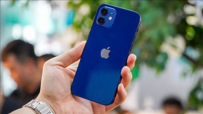 Trên tay iPhone 12 tại Việt Nam, giá từ 25 triệu đồng - 1
