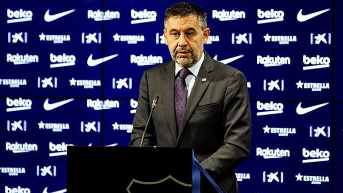 Chủ tịch Barcelona chính thức từ chức - 1