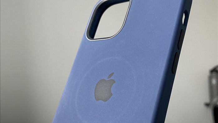 Apple thừa nhận những tác hại không ngờ khi dùng sạc MagSafe trên iPhone 12 - 2