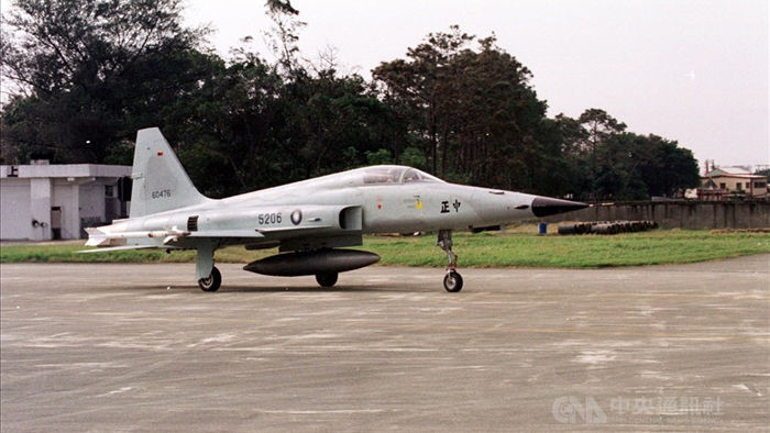 Rơi máy bay làm phi công tử nạn, Đài Loan cấm bay toàn bộ tiêm kích F-5E - 1