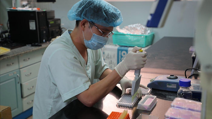 Việt Nam bắt đầu thử nghiệm vắc xin Covid-19 trên khỉ