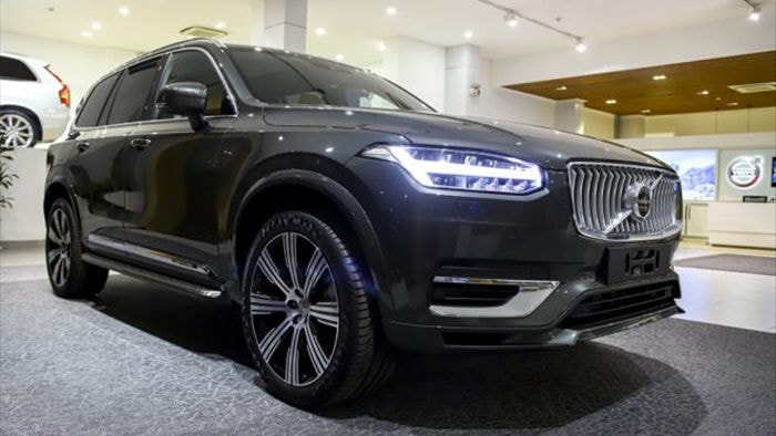 SUV sang 7 chỗ Volvo XC90 T8 2020 ra mắt tại Việt Nam - 2