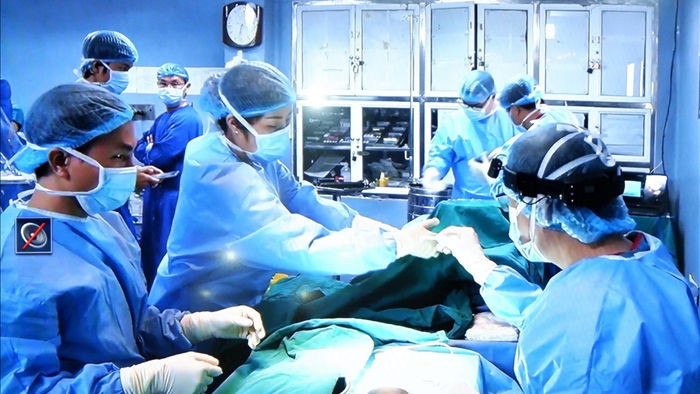 Việt Nam trở thành nước thứ 20 trên thế giới ghép ruột thành công
