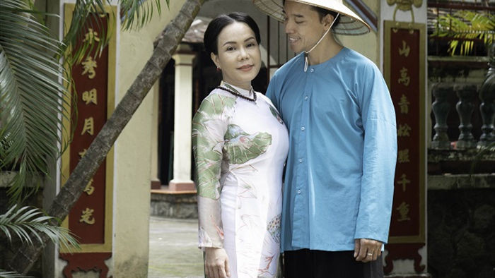 Việt Hương tình tứ với chồng trên phim trường Dương thế bao la sầu - Ảnh 7.