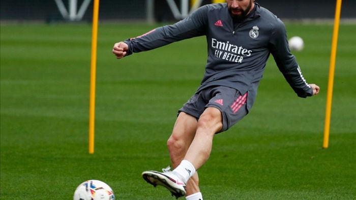 Carvajal trở lại tập luyện cùng Real Madrid (Ảnh: Getty).