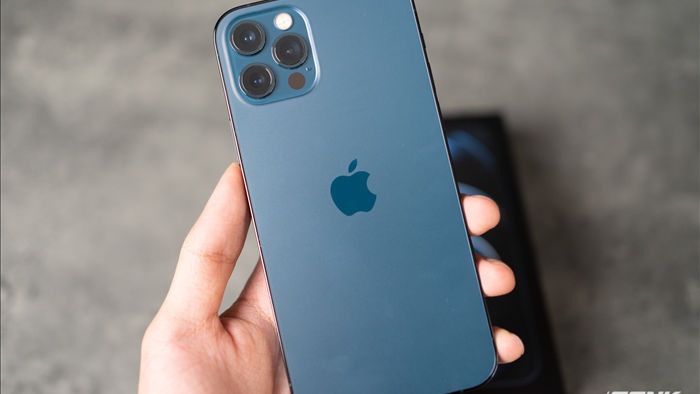 Nhà bán lẻ Việt Nam ngừng nhận cọc iPhone 12 - Ảnh 2.
