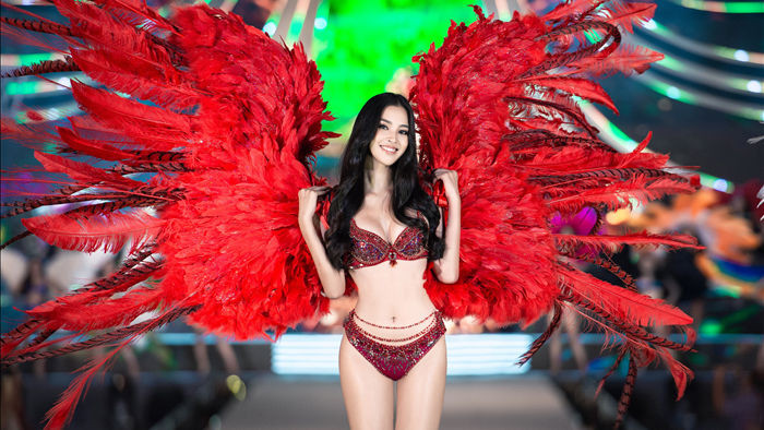 Cận cảnh màn diễn bikini bốc lửa của các thí sinh đẹp nhất Hoa hậu VN - Ảnh 11.