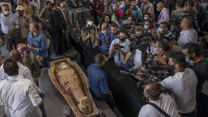 Phát hiện kho báu với 100 quan tài 2.500 năm tuổi ở Ai Cập - 2