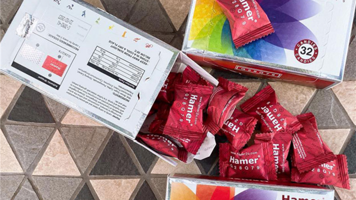 Loại kẹo Hamer được cảnh báo chứa chất cấm lại bán tràn lan ở Việt Nam. Ảnh: Lao động.