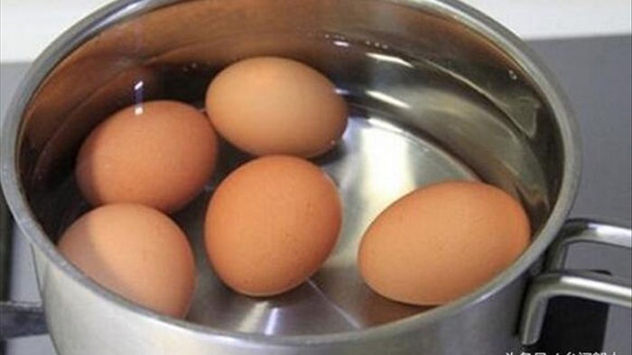 Đừng chỉ luộc trứng với nước, đây mới là thứ luộc trứng tốt nhất khiến chồng khỏe trên giường - 4
