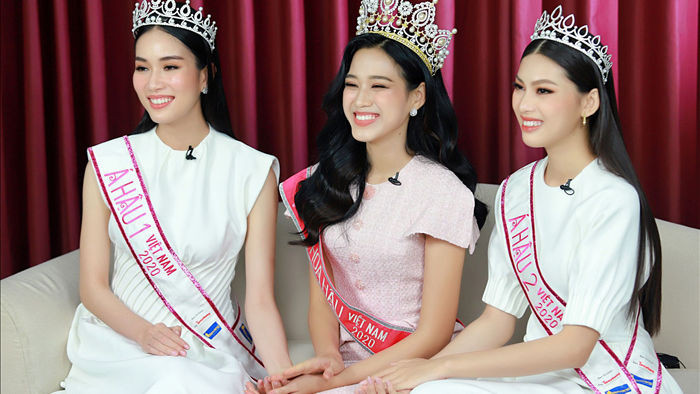 Top 3 Hoa hậu Việt Nam 2020: Hoa hậu bật khóc khi nhắc lại đêm Chung kết, Á hậu 1 cực ấn tượng với khả năng ứng xử khéo léo - Ảnh 8.