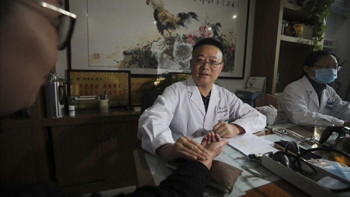 Vị bác sĩ Trung Quốc tuyên bố đông y có khả năng chữa khỏi hoàn toàn bệnh tiểu đường - Ảnh 3.