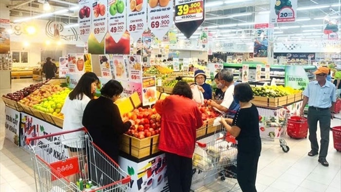 Hàng châu Âu về Việt Nam có giá rẻ chưa từng thấy, người dân háo hức tìm mua