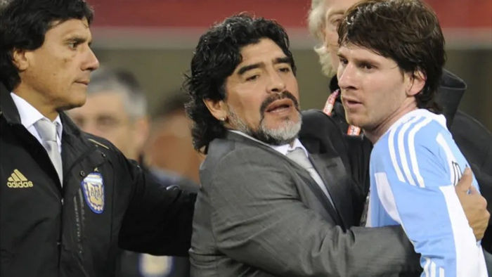 Những khoảnh khắc đáng nhớ trong sự nghiệp của Diego Maradona - 11