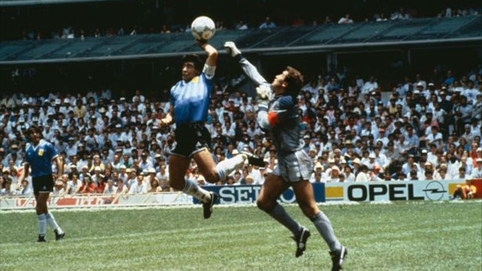 Những khoảnh khắc đáng nhớ trong sự nghiệp của Diego Maradona - 3