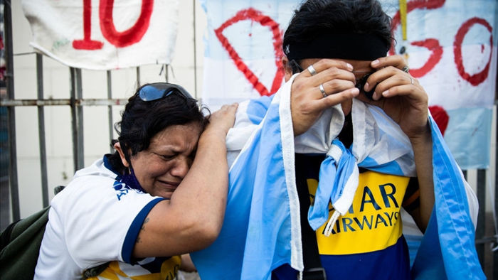 Đất nước Argentina chìm trong biển nước mắt tiếc thương Maradona - Ảnh 4.