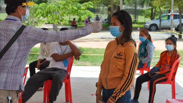 Campuchia đóng cửa siêu thị lớn vì nghi ca Covid-19 lây nhiễm cộng đồng - 1