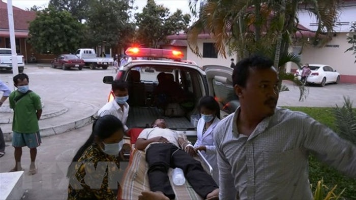 Ngộ độc rượu tại Campuchia, hơn 100 người nhập viện hình ảnh 1 Ngo doc ruou tai Campuchia, hon 100 nguoi nhap vien hinh anh 1