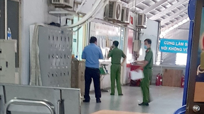 Trưởng ban quản lý chợ Kim Biên nghi bị đâm chết tại phòng làm việc - 1