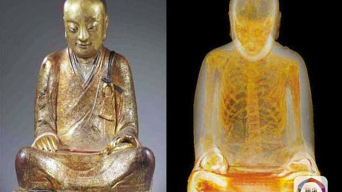 Trung Quốc đòi trả lại bức tượng Phật 1000 năm tuổi chứa xác ướp nhà sư - 1