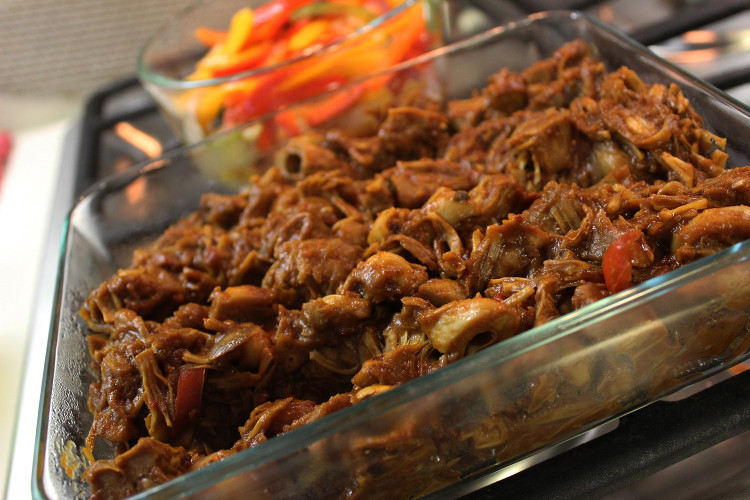 Đây chính là món thịt heo pulled pork làm từ mít.