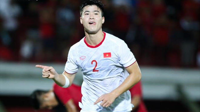 HLV Park Hang Seo đau đầu với hàng thủ tuyển Việt Nam  - 1