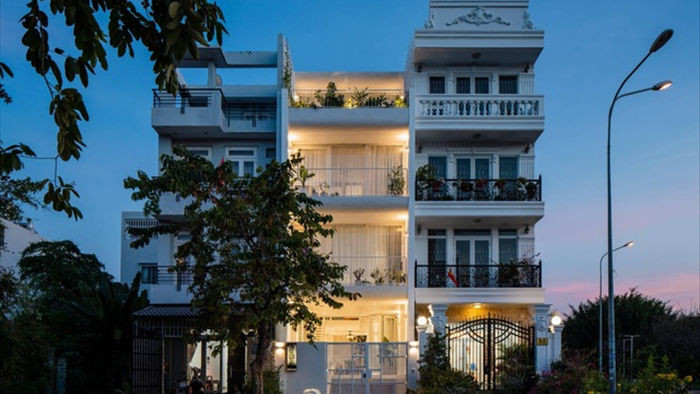 Nhà màu trắng đẹp như ở trời Âu, nổi bật nhất phố Sài Gòn - 14