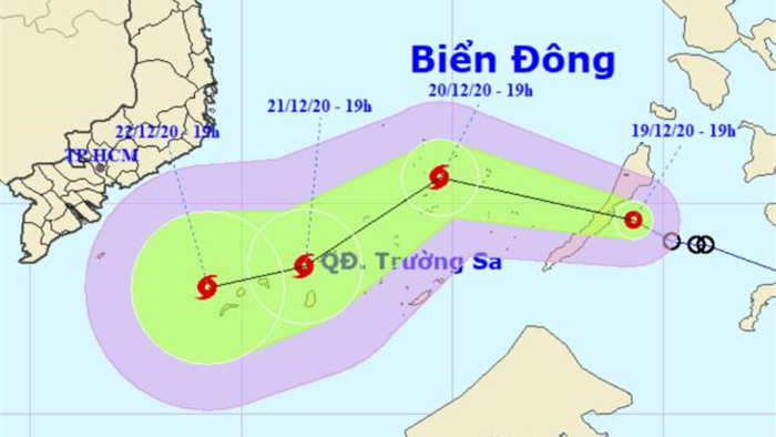 Ngày mai 20/12, áp thấp nhiệt đới vào Biển Đông, có thể mạnh lên thành bão - 1