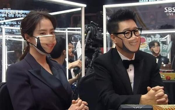 Lễ trao giải SBS tấu hài vì dàn nghệ sĩ đeo khẩu trang không hề giả trân-5