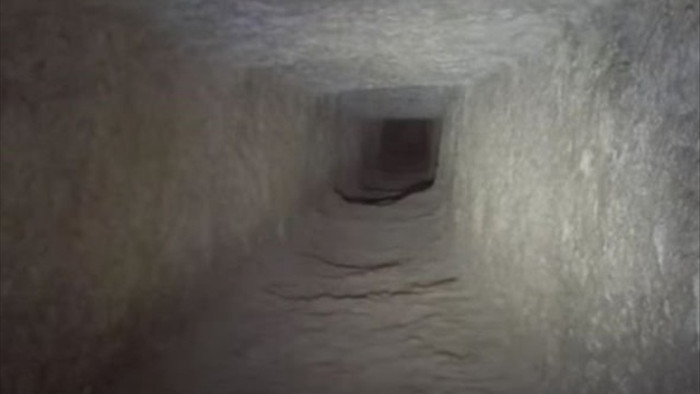 Bí ẩn Ai Cập: Cánh cửa kỳ lạ được tìm thấy bên trong Kim tự tháp - 2