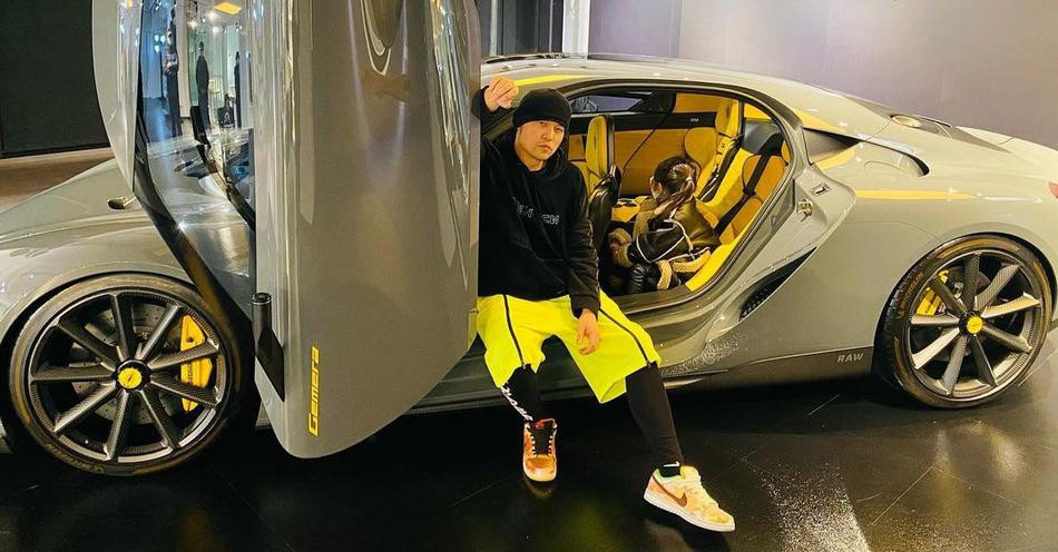 Con gái Châu Kiệt Luân gây sốt khi check-in siêu xe 70 tỷ-1
