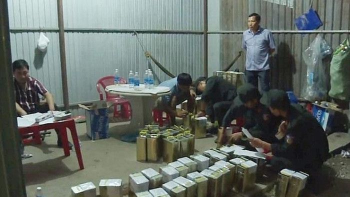 Xét xử Trịnh Sướng và 38 bị cáo trong đường dây sản xuất xăng giả - 1