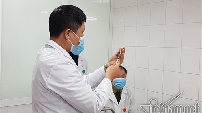Ngày mai, Việt Nam tiêm mũi 2 vắc xin Nanocovax