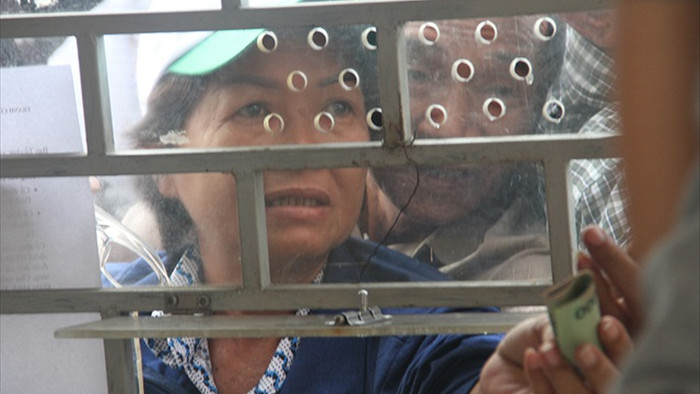 Cổ động viên TPHCM lên cơn sốt vé xem Kiatisuk trình làng ở sân Thống Nhất - 8