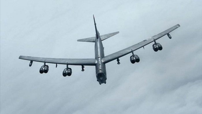 Hai 'pháo đài bay' B-52 của Mỹ áp sát Iran