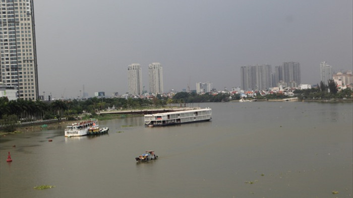 Lo ngại ô nhiễm, TPHCM tính di dời điểm khai thác nước thô sông Sài Gòn - 1