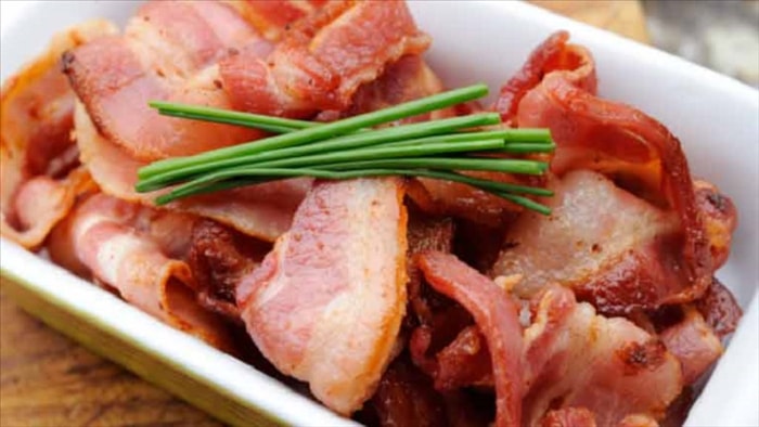 Thịt hun khói lên ngôi dịp cận Tết nhưng trước khi mua dùng hãy nhớ kỹ điều này! - Ảnh 4. Thịt hun khói lên ngôi dịp cận Tết nhưng trước khi mua dùng hãy nhớ kỹ điều này! - Ảnh 4.