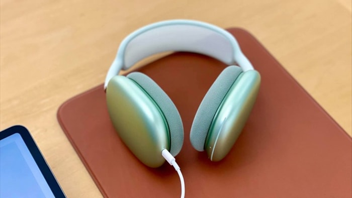 Tai nghe AirPods cao cấp của Apple bị chê sụt pin nhanh - 1 Tai nghe AirPods cao cấp của Apple bị chê sụt pin nhanh - 1